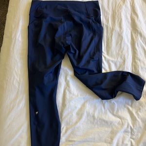 Fabletics Oasis PureLuxe High-Waisted 7/8 Legging